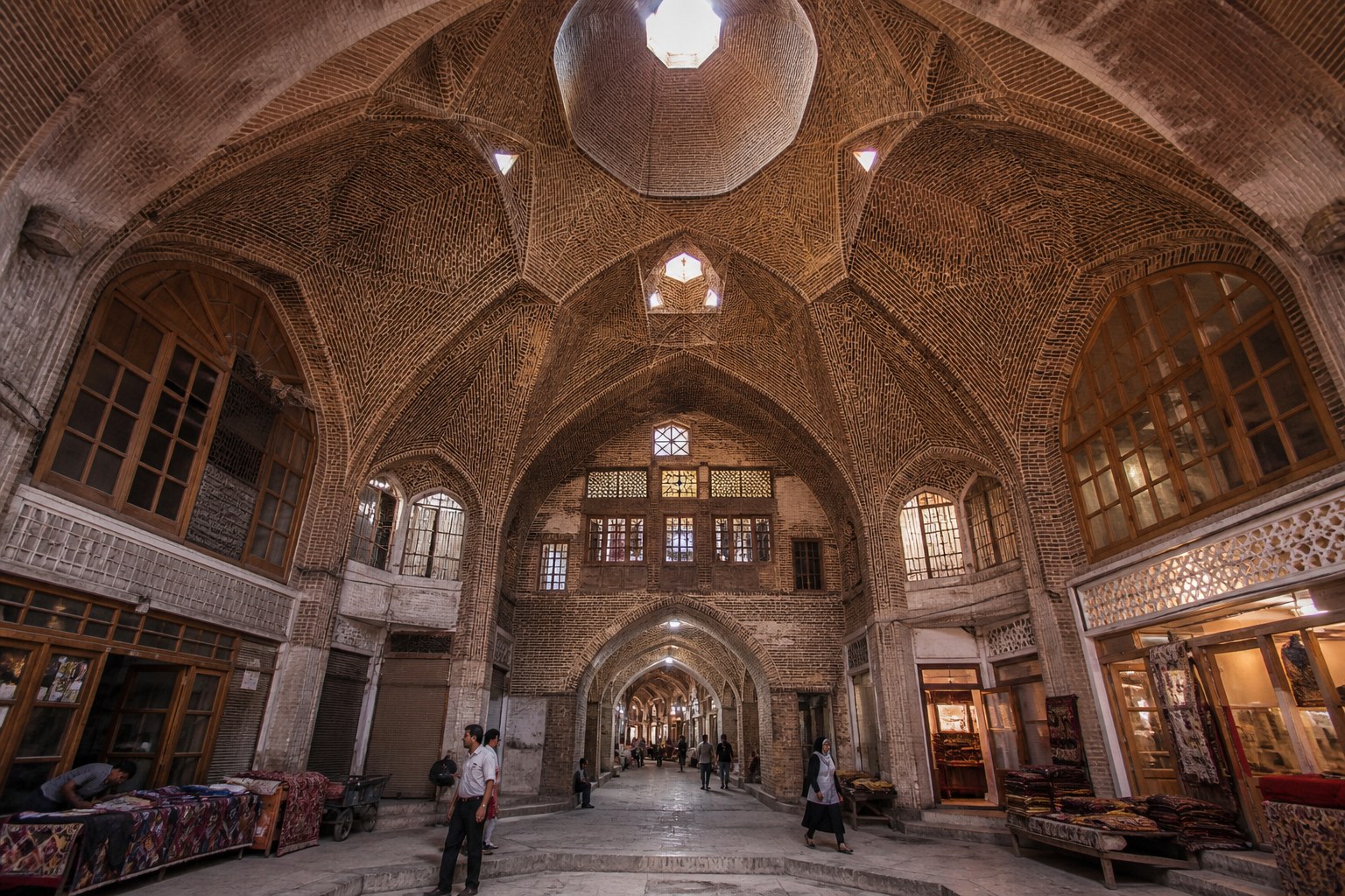 بازار تاریخی در سفر به کاشان