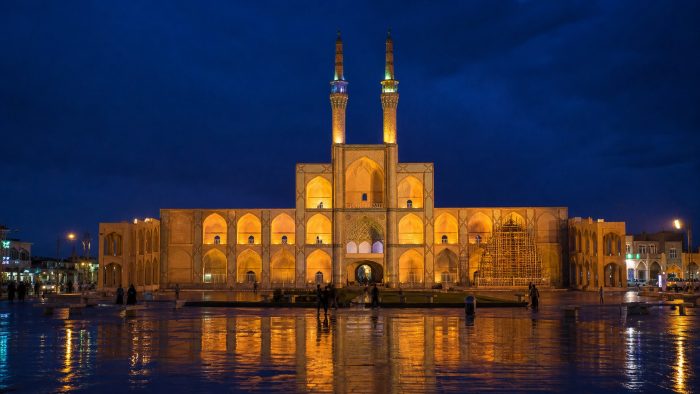 امیرچخماق یزد در شب