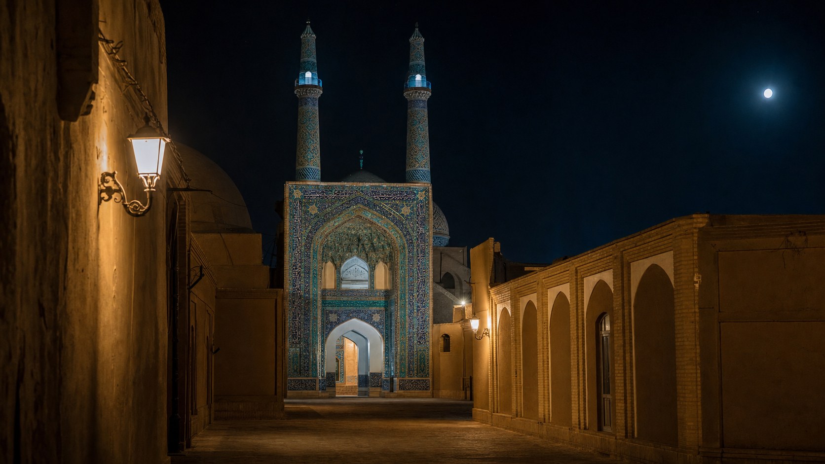 مسجد جامع یزد در شب
