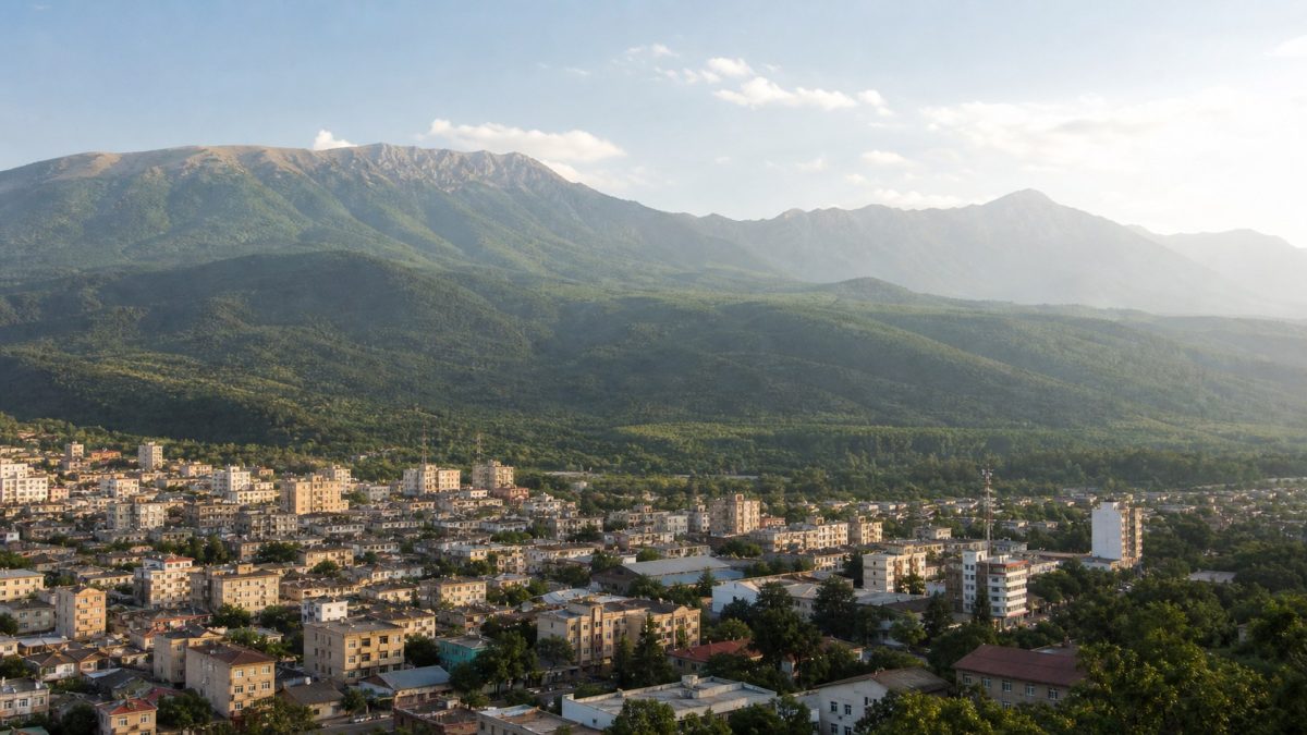 چشمانداز شهر و جنگل گرگان