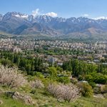 نمای شهر بجنورد و کوهستان‌های خراسان شمالی