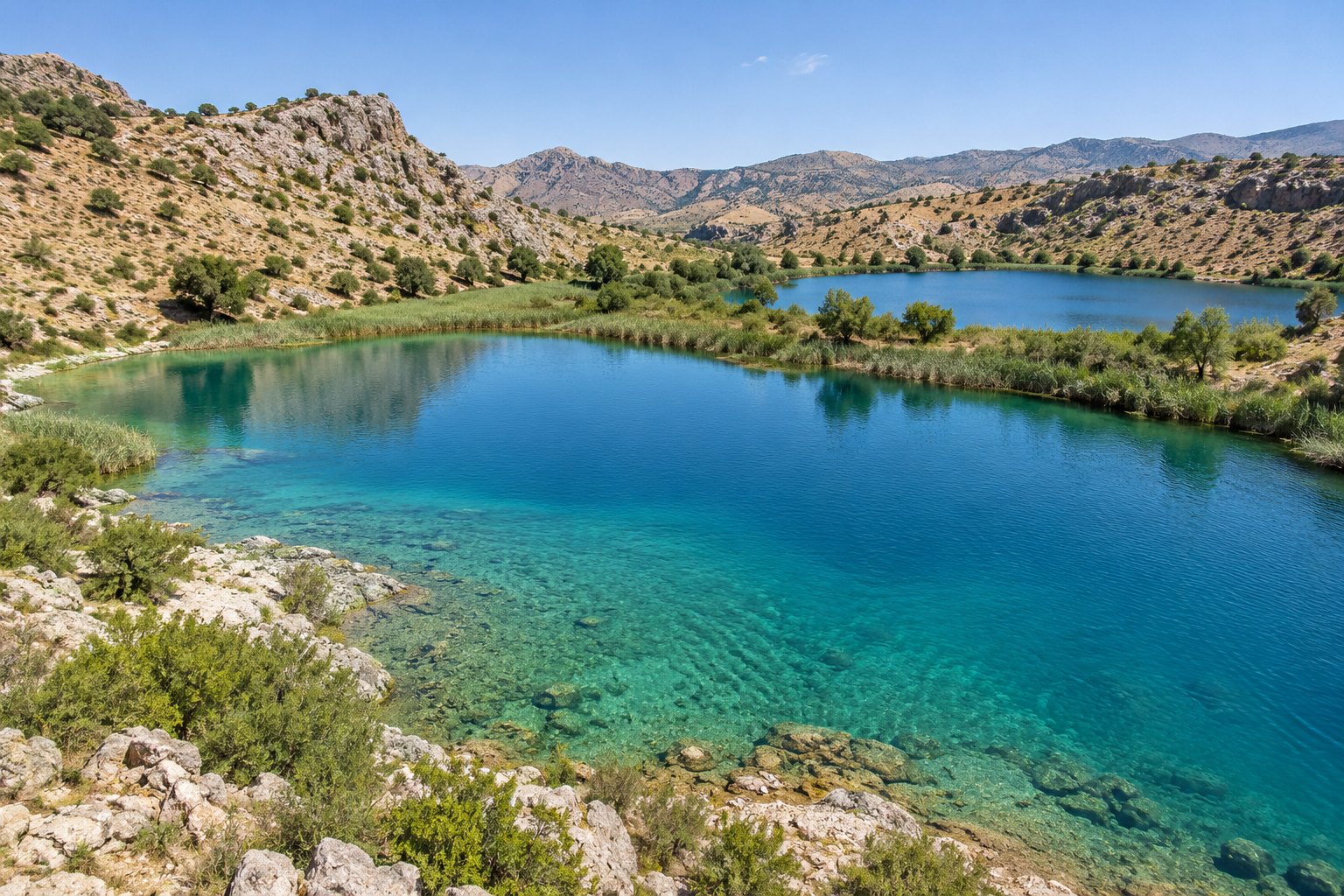 دریاچه دوقلوی سیاه گاو در آبدانان