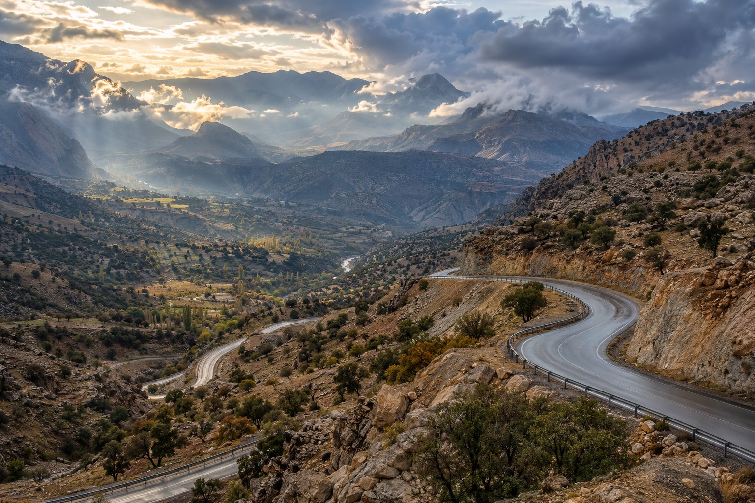 جاده کوهستانی سفر به یاسوج